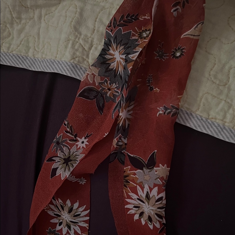Floral Hair Scrunchies Set - Red and Yellow - Picture 2 of 3